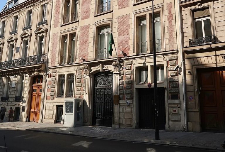 Affaire Khashoggi : L’ambassade d’Arabie saoudite en France nie toute implication de son ressortissant arrêté à Roissy