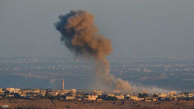 Israël frappe des sites militaires du régime dans le sud de la Syrie