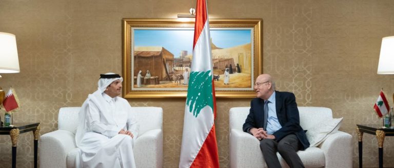 Le Qatar discute avec le Liban et le Koweït du renforcement des relations