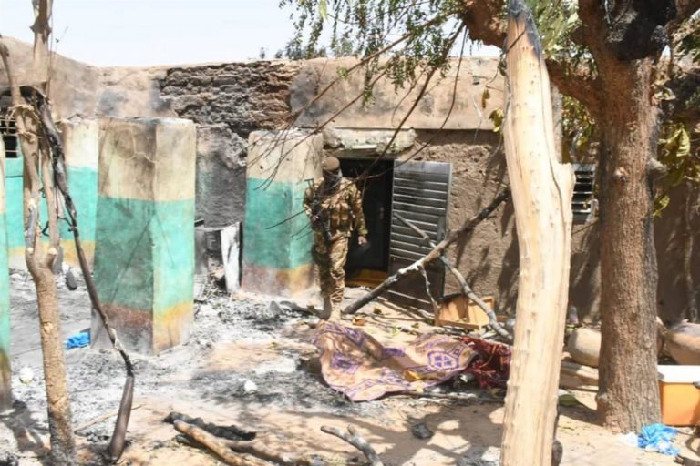 Mali : 652 civils tués au mois de mars (ONG)