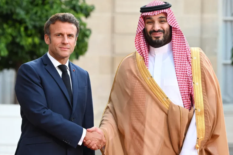 Le prince héritier saoudien et Macron veulent coopérer pour « atténuer les effets » de la guerre en Ukraine