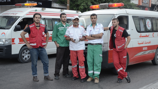 Palestine : rassemblement d’ambulanciers pour revendiquer le sauvetage des patients de Gaza