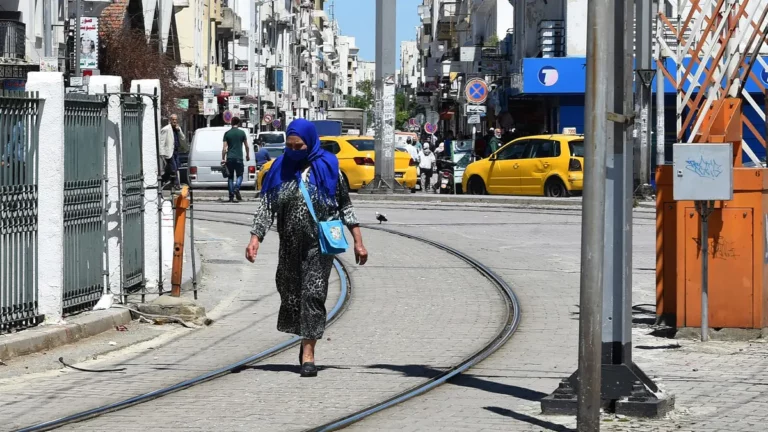 Tunis paralysé par une grève inopinée dans le secteur du transport