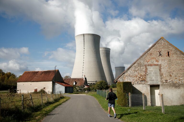 La France continue d’acheter de l’uranium à la Russie malgré l’embargo