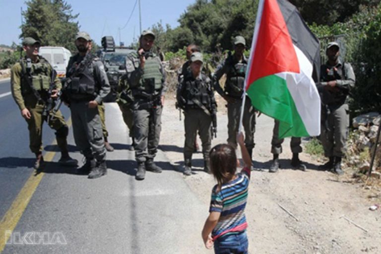 Gaza :Sous les tirs israéliens un secouriste palestinien tombe en martyr