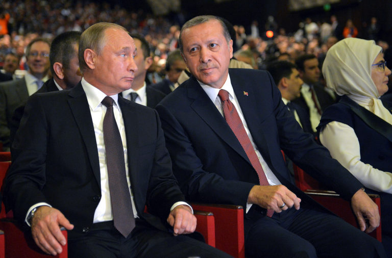 Erdoğan rencontre Poutine à Ankara au sujet de la crise régionale