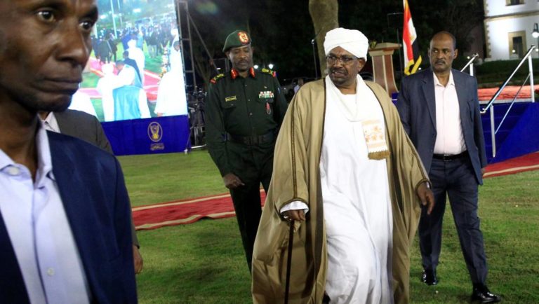 Soudan: après les annonces d’al-Béchir, l’opposition prête à aller jusqu’au bout