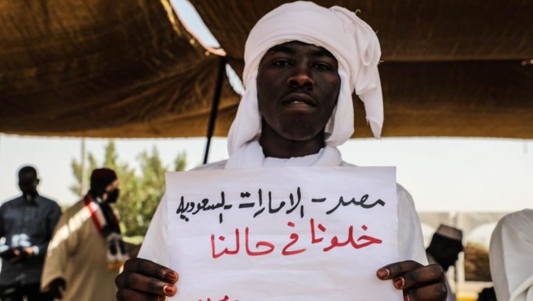 The Guardian: les dictateurs arabes ont comploté pour entraver la révolution au Soudan