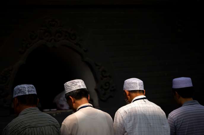 Chine: Une campagne de «sinisation» des religions vise les mosquées de style arabe.