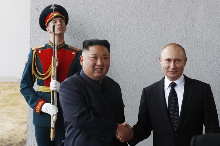 Kim Jong-un, en quête d’un appui stratégique, en visite en Russie pour rencontrer Vladimir Poutine