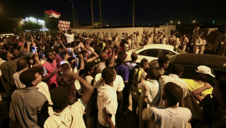 Soudan: Une tempête se prépare après la suspension des négociations par le Conseil militaire