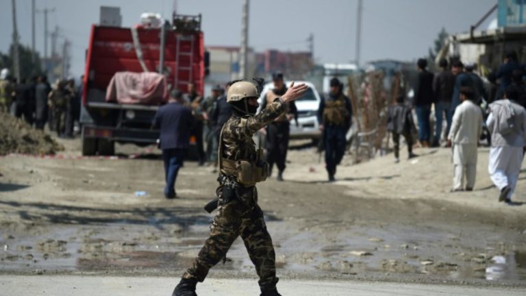 Afghanistan : 62 morts lors d’un attentat dans une mosquée