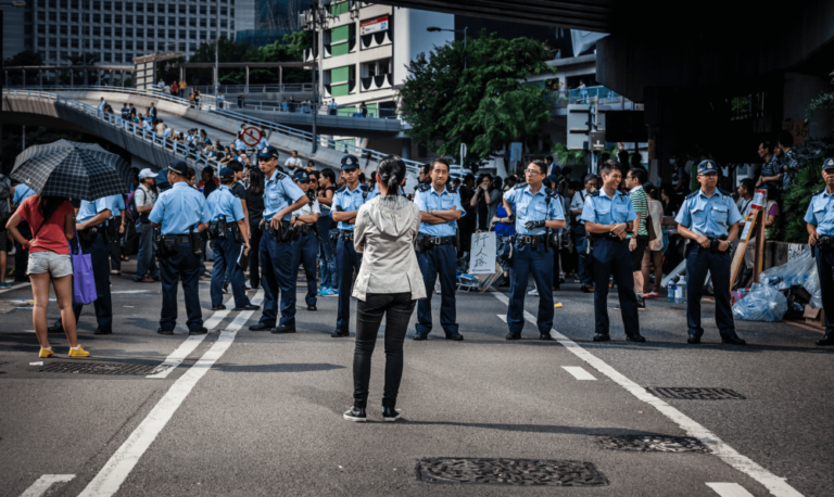 Hongkong : un million de personnes manifestent contre une loi d’extradition