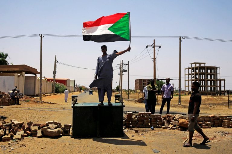 L’Union Africaine exclut provisoirement le Soudan