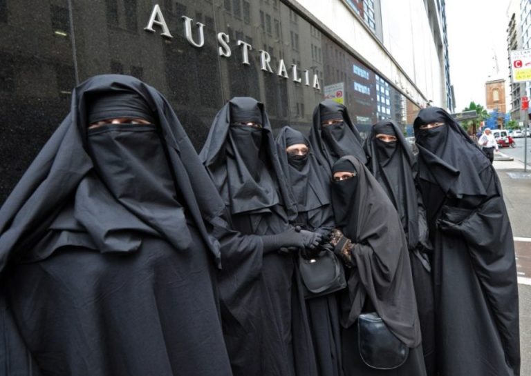 Les musulmans de l’Australie collectent les appels à boycotter le pèlerinage à La Mecque