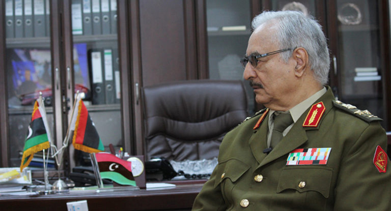 Libye : Les partisans de Kadhafi coupent leurs liens avec Haftar et sa direction «imaginaire»