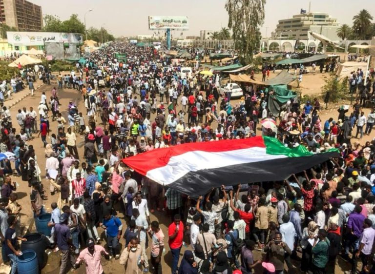 Soudan: Après le drame, le mouvement de la contestation appelle à des manifestations