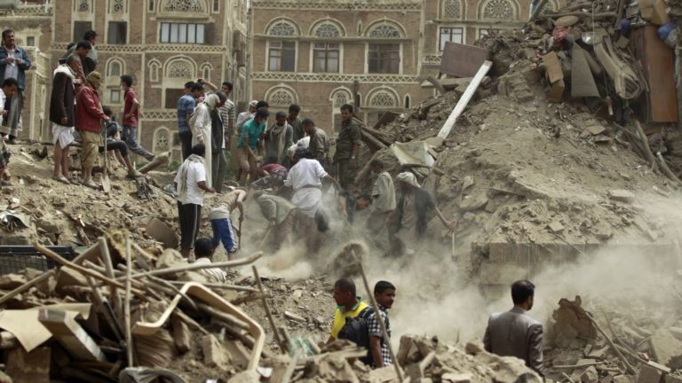 Yémen: Une organisation internationale accuse la coalition arabe de crimes de guerre