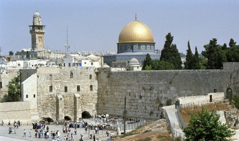Le statut final de Jérusalem est en cours de négociation, annonce le Département d’Etat américain