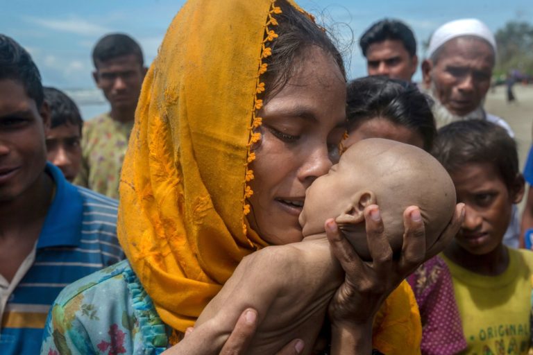 Bangladesh: 700.000 Rohingyas bloqués dans des conditions «insupportables»