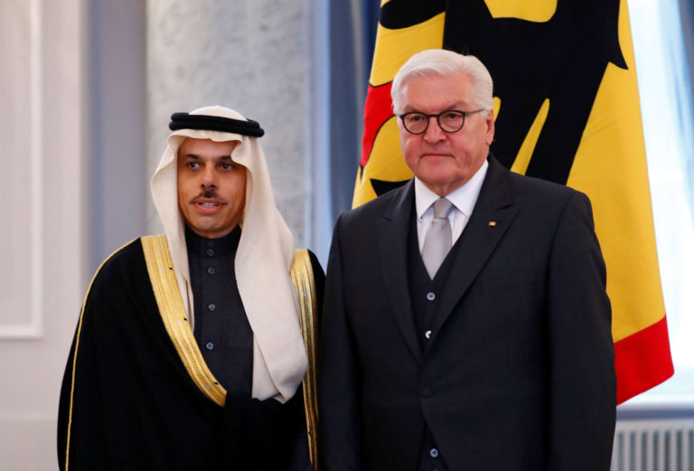 Expert en armement, hostile envers l’Iran et impliqué dans l’affaire Khashoggi, voici le nouveau ministre saoudien des Affaires étrangères