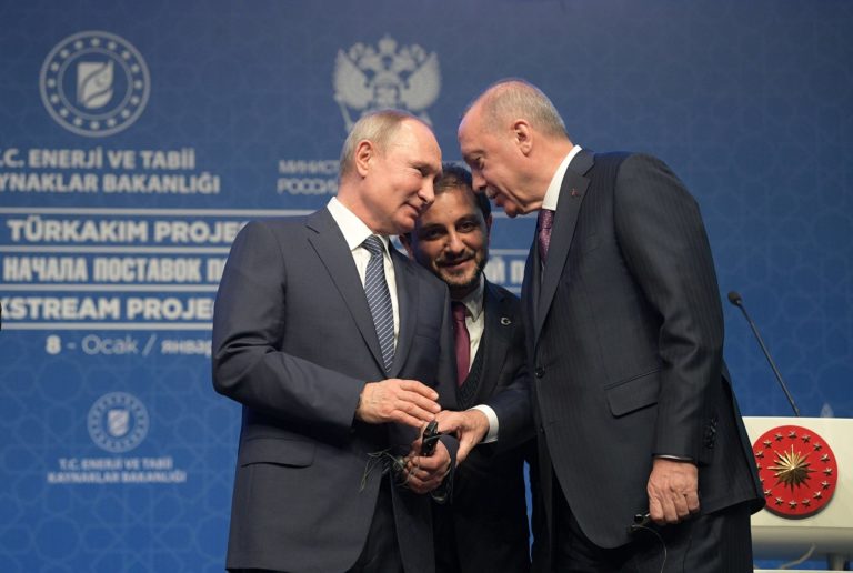 Erdogan signale une possible réunion avec Poutine, le 5 mars