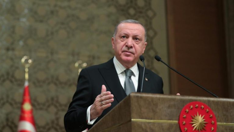 Erdogan dénonce la violence des forces de sécurité grecques contre les réfugiés