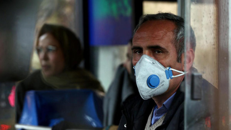 Coronavirus: L’Iran libère temporairement 54 mille prisonniers alors que l’épidémie se propage