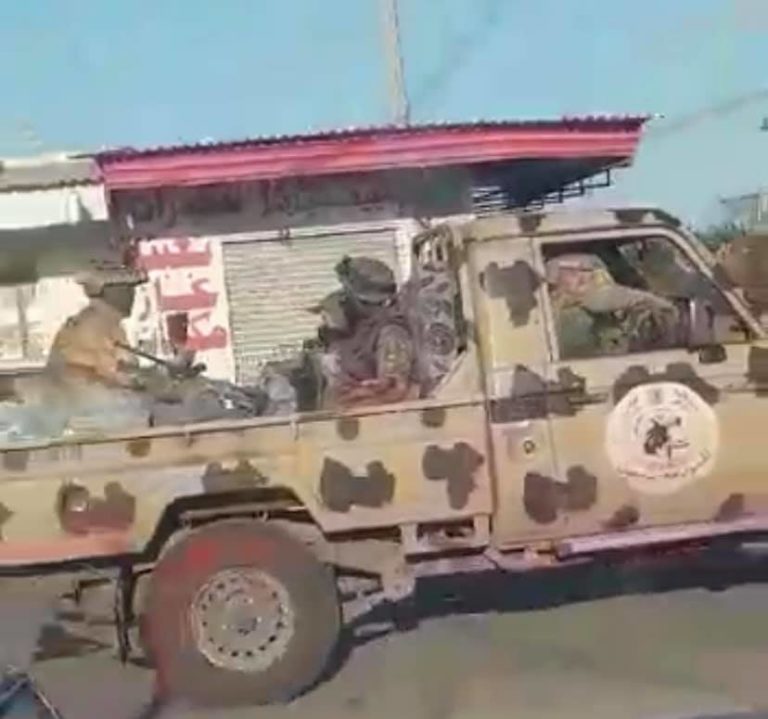 Libye : Une unité de mercenaires russes et syriens fuit Tarhounah vers le sud