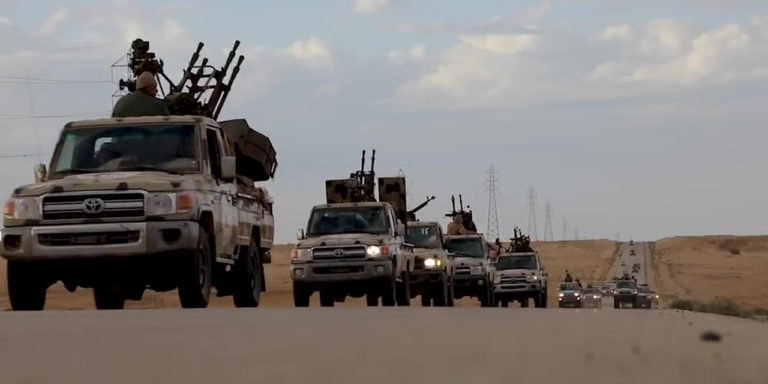Libye: l’armée prend le contrôle d’une importante ligne de ravitaillement pour Haftar