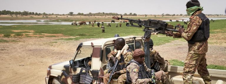 Mali: 30 personnes morts dans des attaques au centre du pays