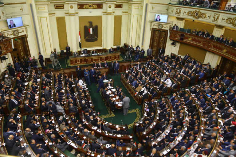 Le Parlement égyptien effectuera une session d’urgence dans l’intention d’approuver l’intervention militaire en Libye