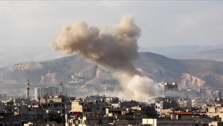 Syrie: un civil tué dans une explosion à Damas à la veille des législatives