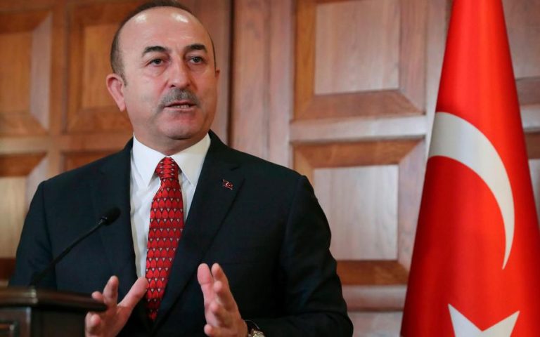 Le ministre turc des Affaires étrangères invite la france à présenter ses excuses