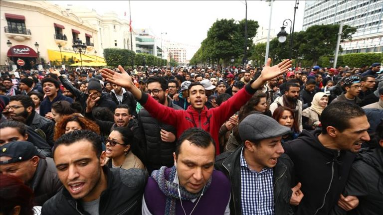 Tunisie: les manifestations se poursuivent pour le quatriéme jour au sud du pays