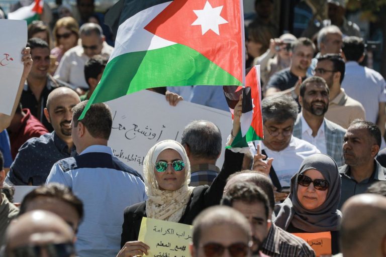 Jordanie: les forces de sécurité ferment le siège du Syndicat des enseignants et arrêtent des membres de son conseil