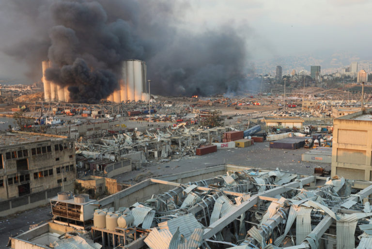 Liban : effondrement de la partie nord des silos de céréales dans le port de Beyrouth