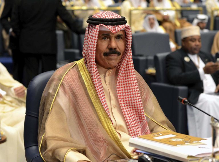 Koweït : le nouvel émir Nawaf Al-Ahmad prête serment