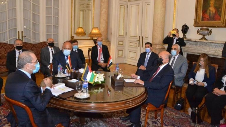 Un accord égypto-jordano-irakien prônant le règlement politique en Libye et en Syrie