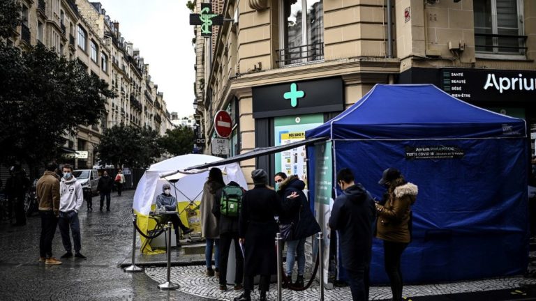 France : 304 morts et 26 457 contaminations à la Covid-19
