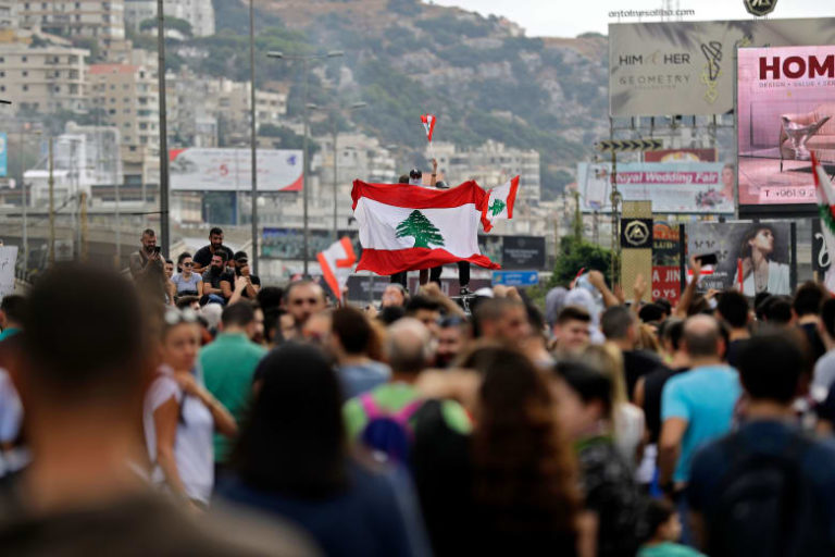 Les Libanais dans les rues pour protester contre la détérioration des conditions économiques et de vie