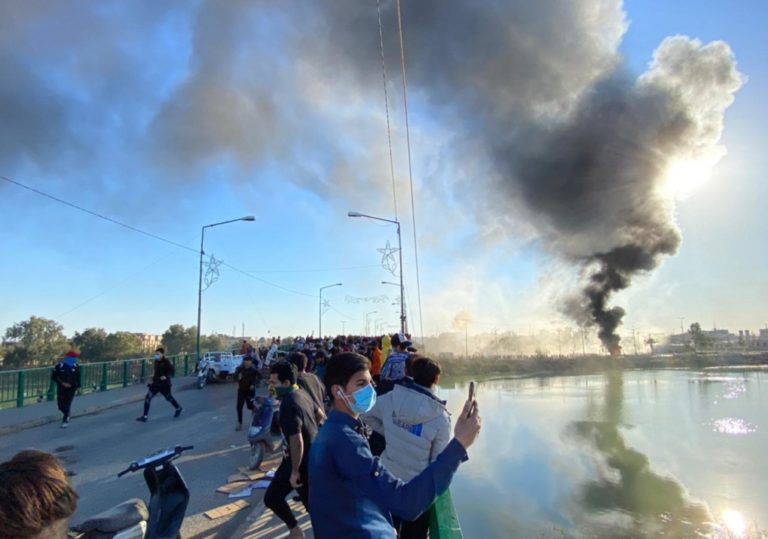 Irak : un manifestant tué et 14 blessés lors de manifestations dans le sud