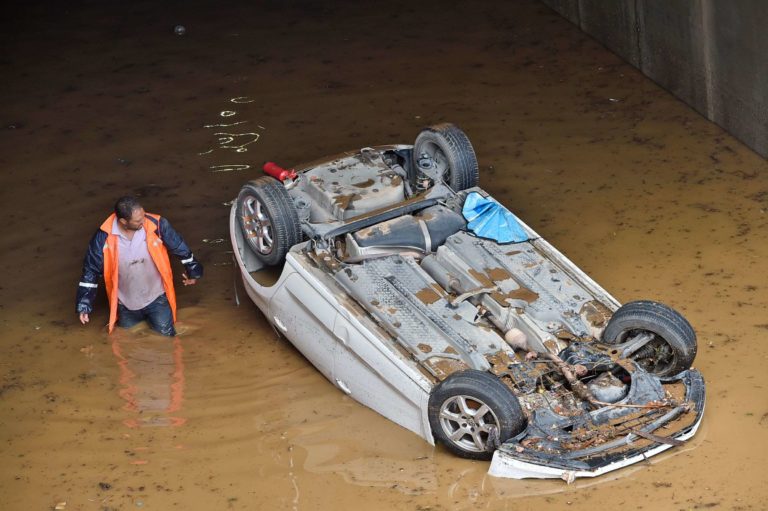 Algérie: le bilan des inondations grimpe à 10 victimes