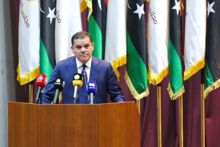 Le Premier ministre libyen en visite officielle à Alger