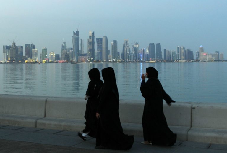 Les femmes qataries se défendent et attaquent Human Rights Watch