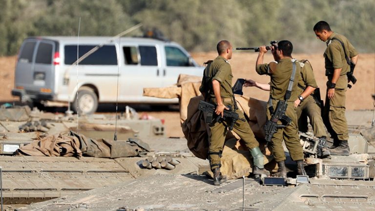 Un mort et deux blessés graves suite à une attaque contre un véhicule militaire israélien dans le nord de Gaza