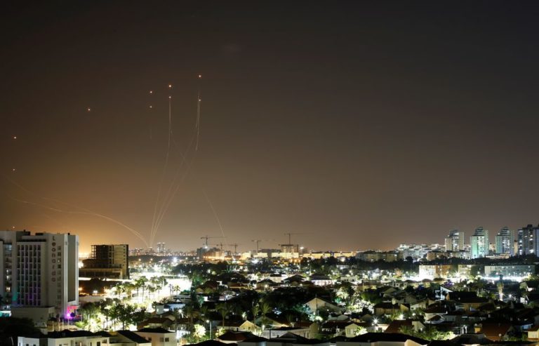 Gaza : La résistance tire plus de 210 roquettes contre Tel Aviv et Beer-Sheva