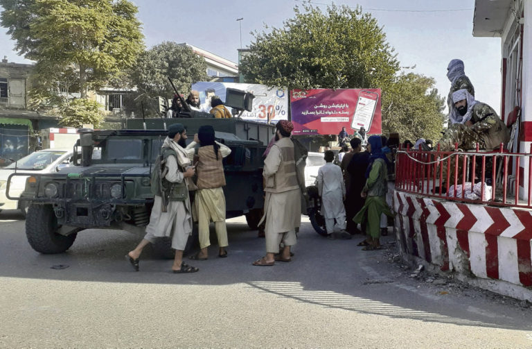 Paris et Londres vont proposer à l’ONU une zone protégée pour les Afghans à Kaboul