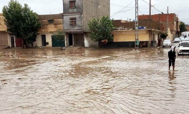 Algérie / Inondations : un mort, un disparu et 27 personnes secourues