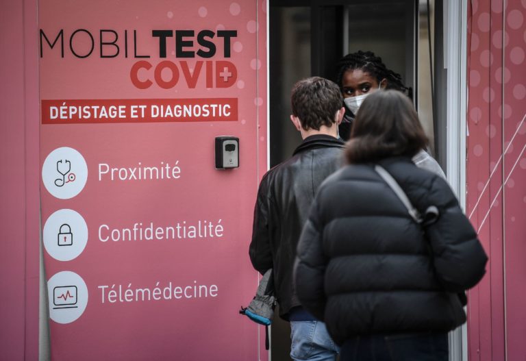 Covid-19 : La France franchit, pour la première fois, le seuil de 100 mille cas en 24 heures